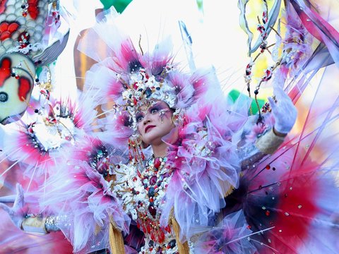 Tampilkan Sisik Melik Potensi Desa, Banyuwangi Ethno Carnival 2024 Pukau Ribuan Mata