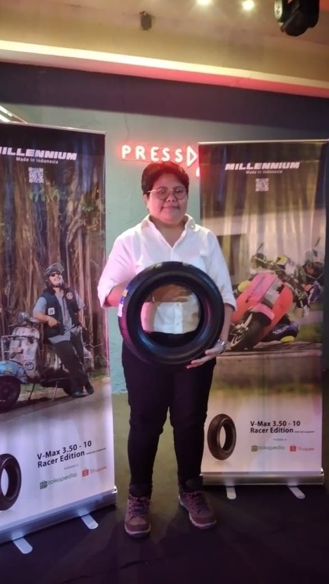 Selain Ban Vespa Balap Harian, V-Max juga cocok untuk NMAX, PCX, dan XMAX