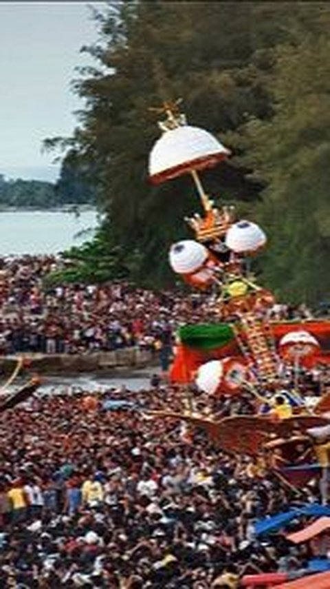 5 Tradisi Menyambut 10 Muharram di Indonesia, Mulai dari Arak-Arakan hingga Makan Bubur Bareng