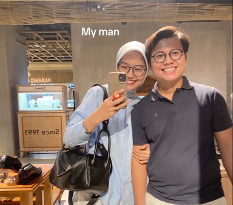 Viral Couple of Lovers Plek Ketiplek Resemble Cak Imin and His Wife