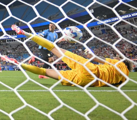 FOTO: Aksi Heroik Luis Suarez Bawa Uruguay Kandaskan Kanada dan Raih Juara 3 Copa America 2024