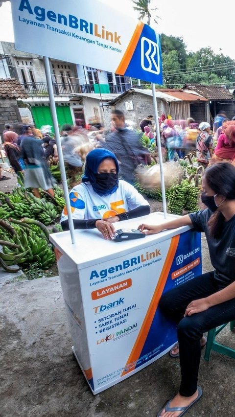 Wanita Asal Tanjung Priok Ini Beri Bukti Kisah Sukses Jadi Agen BRILink