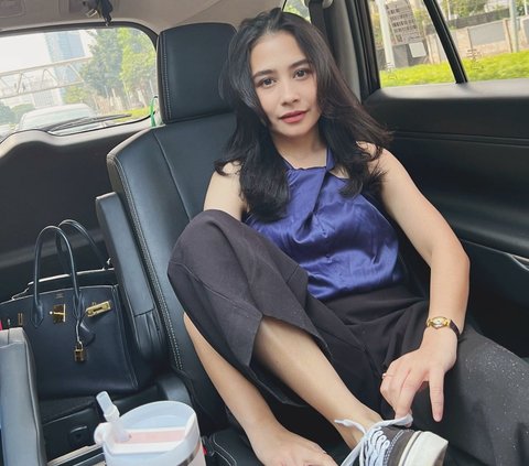 Foto-foto Terbaru Prilly Latuconsina yang Makin Mencuri Perhatian, Gayanya Disebut Bak ABG