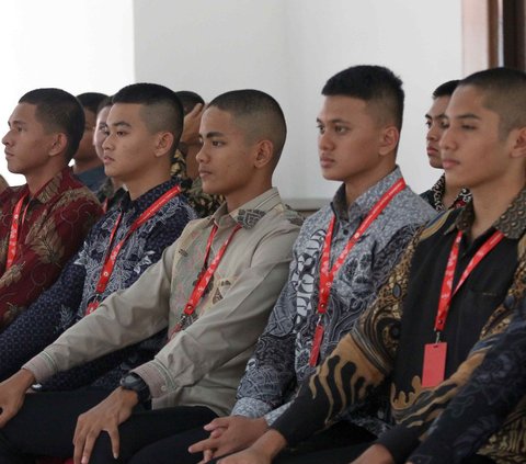 FOTO: Intip Prosesi Potong Rambut Calon Anggota Paskibraka Jelang Upacara HUT RI di IKN Nusantara