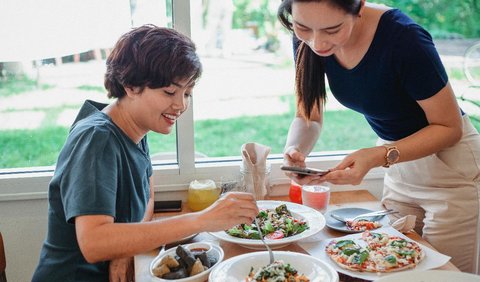 Kata-Kata Lucu Makanan yang Sederhana