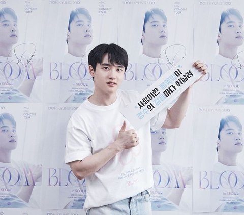 Fan Concert Hari Kedua, D.O EXO Dapat Kejutan Mengharukan dari Para Fans