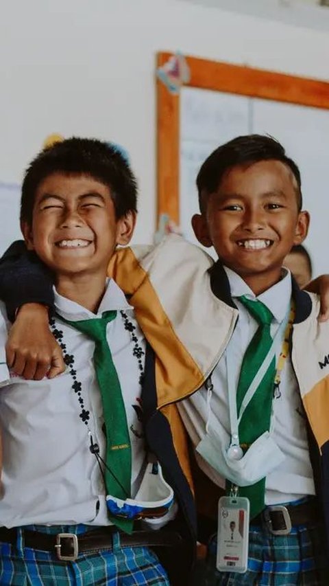 Kata-Kata Menyentuh Orang Tua saat Antar Anak di Hari Pertama Sekolah <br>