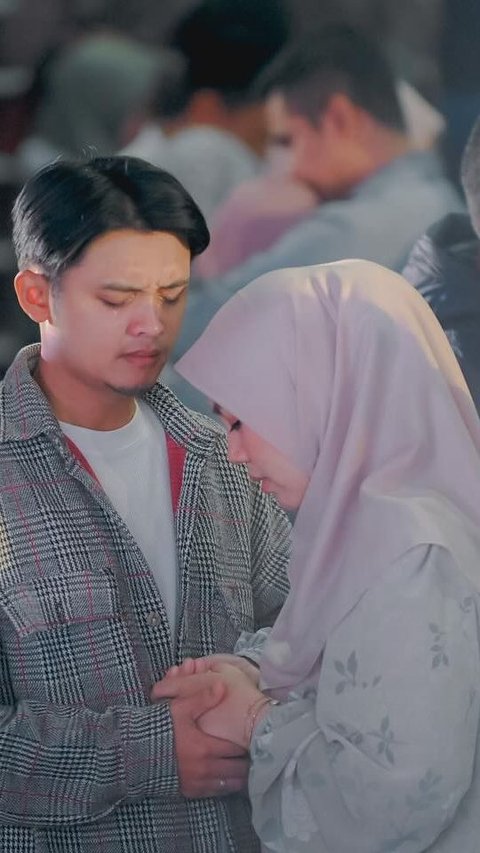 Ratu Annisa menikah dengan Dodi Hidayatullah pada bulan September 2023.