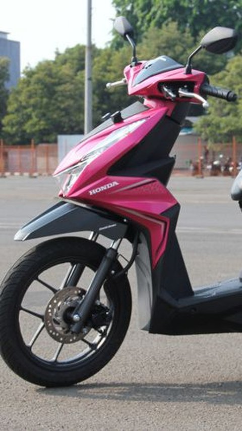 Honda Beat 2024 memiliki fitur yang membuatnya lebih praktis, sehingga memberikan keamanan dan kenyamanan yang lebih baik