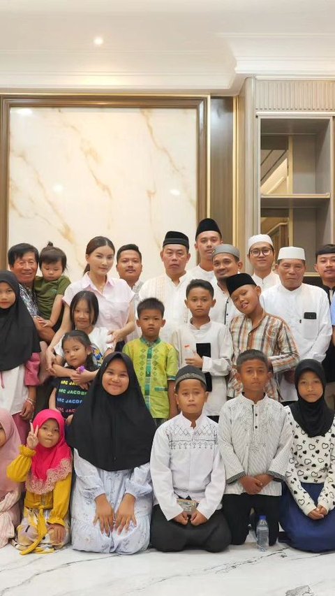 Sarwendah Pindahan ke Rumah Baru Undang Ustaz dan Anak Yatim, Ungkap di Kediamannya Ada Mushola 'Saya Menghargai Semua Agama'<br>