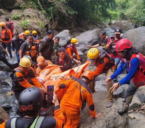 Facts of Two Teenagers Drowned at Jami Waterfall, Here's the Story from the Victim's Friend