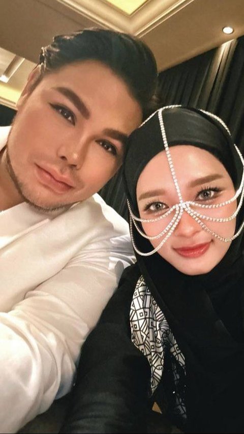 Deretan Potret Inara Rusli Bertemu Rekan Artis dan Model, Aksesoris Wajahnya Bikin Salfok