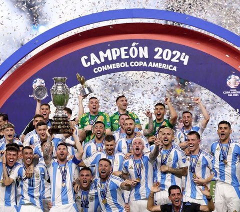 Argentina sukses meraih gelar juara Copa America 2024 setelah mengalahkan Kolombia dengan skor 1-0 dalam pertandingan final di Stadion Hard Rock, Miami, Florida, Amerika Serikat. Foto: Reuters<br>