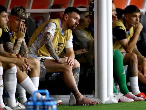 FOTO: Penampakan Bengkak Kaki Messi yang Keseleo hingga Membuat Menangis Tersedu-sedu di Final Copa America 2024