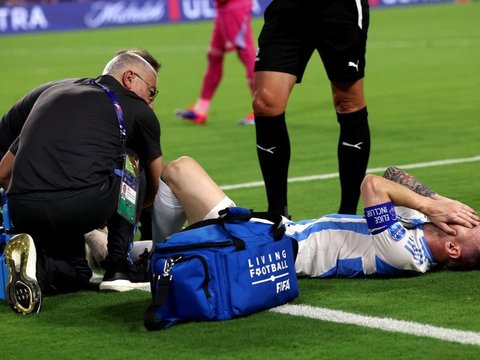 FOTO: Penampakan Bengkak Kaki Messi yang Keseleo hingga Membuat Menangis Tersedu-sedu di Final Copa America 2024