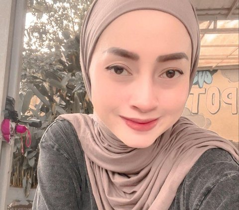 Ingat Kirani Putri Cantik Kang Bahar di 'Preman Pensiun'? Lama Tak Tersorot, Kini Tampil Pangling Berhijab