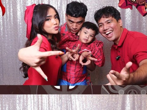 9 Momen Keseruan di Ulang Tahun Gala Sky ke-4, Tampil dengan Kostum Spider Man