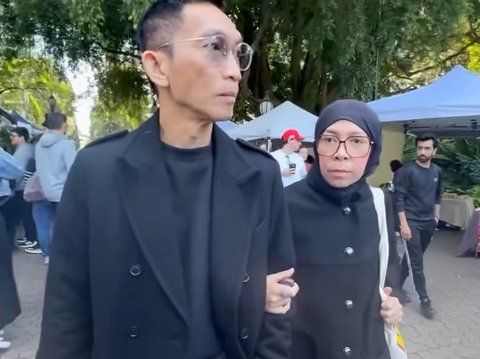 Potret Melly Goeslaw dan Anto Hoed Jalan-jalan di Australia, Nikmati Momen Kebersamaan dengan Anak Sebelum Mulai Kuliah