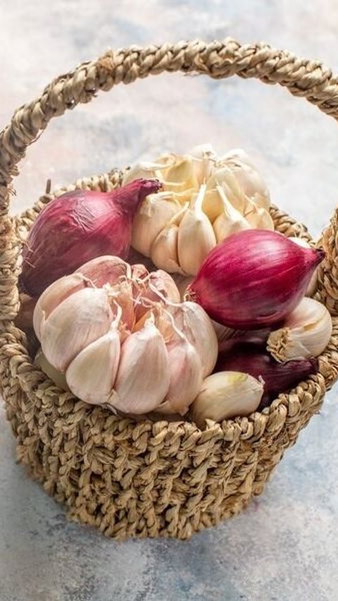 Jangan Disimpan di Kulkas, Ini 10 Cara Menyimpan Bawang Merah dan Bawang Putih Supaya Tidak Cepat Busuk