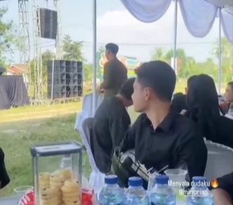 Different! 10 Viral Divorce Celebration Photos Celebrated Like a Wedding Party in Lampung: Congratulations on Being a Divorcee