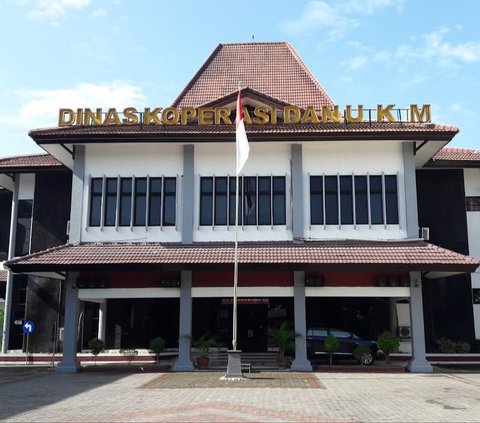 Sosok Andromeda Qomariah Kepala Diskop UKM Jatim, Terkenal Baik dan Pekerja Keras Semasa Hidup