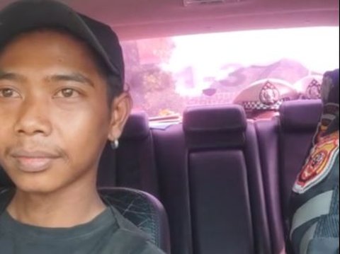 Temui Pria Muda Jalan di Tepi Tol, Aksi Polisi Beri Bantuan Tumpangan hingga Ajak Makan Bareng Ini Tuai Pujian