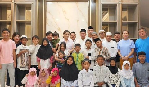 1. Pengajian Meriah di Rumah Baru