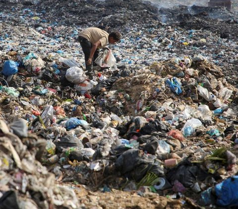 FOTO: Sedih Melihat Hidup Anak-Anak Gaza, Kondisinya Kian Memprihatinkan Jadi Pemulung di Tempat Sampah