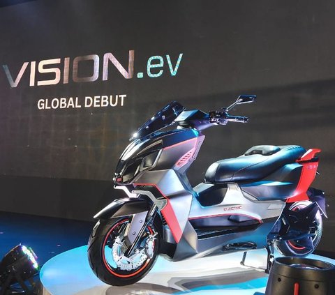 Portrait of IMOTO VISION.ev Electric Motorbike, 100% Made in Indonesia