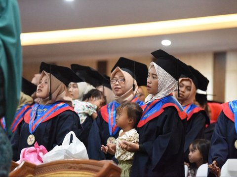 Pj Wali Kota Kediri Zanariah Wisuda Peserta SOTH dan SELANTANG Sesi Pertama Tahun 2024