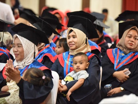 Pj Wali Kota Kediri Zanariah Wisuda Peserta SOTH dan SELANTANG Sesi Pertama Tahun 2024