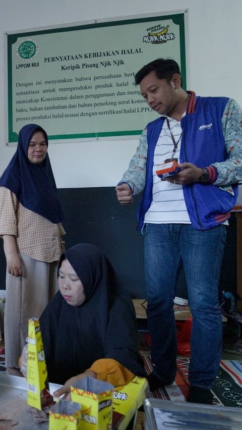 Sementara dari sisi literasi keuangan, BRI juga mencatat peningkatan sebesar 3 persen secara nasional menjadi 42,7 persen pada 2023.<br>