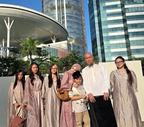 Momen Kedekatan Ahmad Dhani dan Tiara, Anak Mulan Jameela yang Hangat