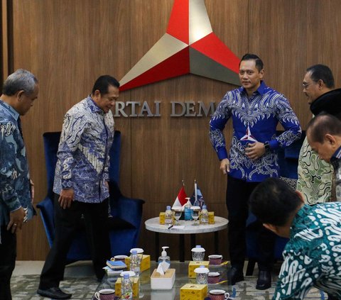 FOTO: Momen AHY Terima Kunjungan Ketua MPR di Markas Demokrat, Bahas Ongkos Politik Makin Mahal