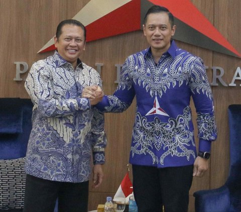 FOTO: Momen AHY Terima Kunjungan Ketua MPR di Markas Demokrat, Bahas Ongkos Politik Makin Mahal