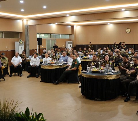 JAM-Datun Membuka FGD Sejarah Kejaksaan Memperingati Hari Bhakti Adhyaksa ke-64 Tahun 2024