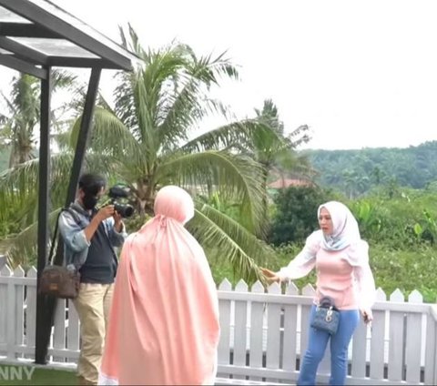 Rumahnya Seluas 6.000 Meter, Begini Potret Ruang Kerja Pasha Ungu di Bogor - Ada Rooftop dengan View Gunung