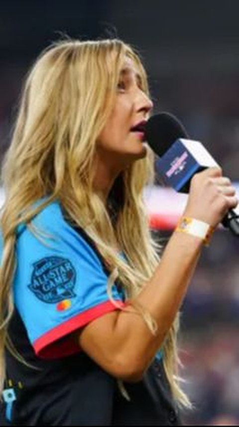 All About Ingrid Andress A Singer Who Sang National Anthem At The 2024 all-about-ingrid-andress-a-singer-who-sang-national-anthem-at-the-2024