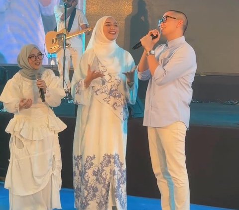 Potret Rezky Aditya Debut Jadi Penyanyi Langsung Duet Bareng Nissa Sabyan, Citra Kirana 'Kok Bisa Pede Banget'