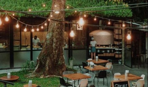 Desain Kafe Outdoor Ala Rustic yang Memikat