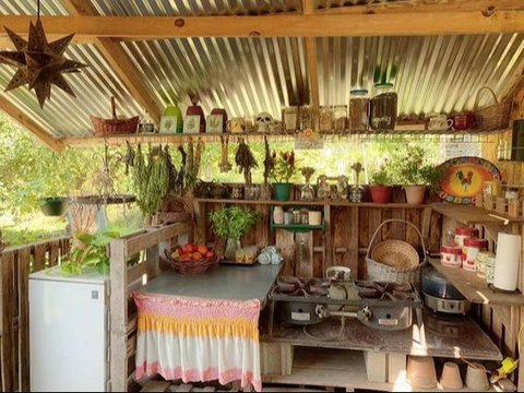 Desain Dapur Minimalis Sederhana di Desa Sederhana