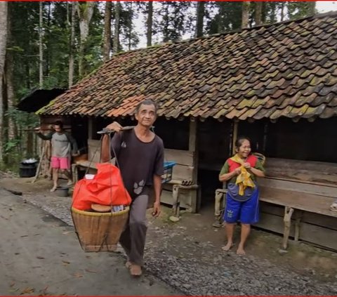 Warung Tengah Hutan di Banjarnegara Ini Konon Telah Berusia Satu Abad, Begini Penampakannya