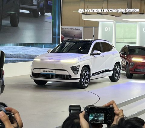 Hyundai Kona Electric Mejeng di GIIAS 2024, Harga Diumumkan Mulai Rp499 Juta