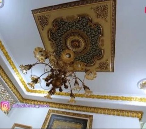 Hajj 33 Times, 10 Pictures of Mamah Dedeh's Luxurious House Covered in Gold, Like a Royal Palace