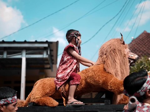 Tradisi Unik Anak-Anak di Tasikmalaya yang Akan Disunat, Wajib Dimandikan dan Diarak Keliling Kampung