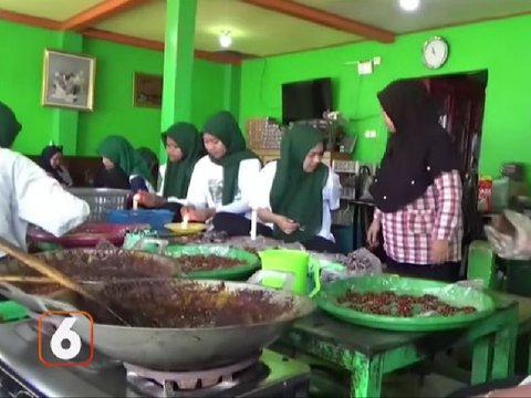 Kisah Inspiratif Pengusaha Kue Tenteng Khas Malino, Bisnis Turun Temurun untuk Berdayakan Anak Putus Sekolah