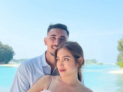 Momen Keseruan Jessica Iskandar saat Babymoon ke Pulau Payung, Penampilan Bumil Disebut Makin Cantik