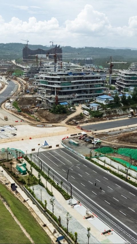 Hal itu sebagaimana diungkapkan oleh Presiden Joko Widodo atau Jokowi di Pangkalan TNI AU Halim Perdanakusuma Jakarta, pada Selasa (16/7/2024). Foto: STR/AFP