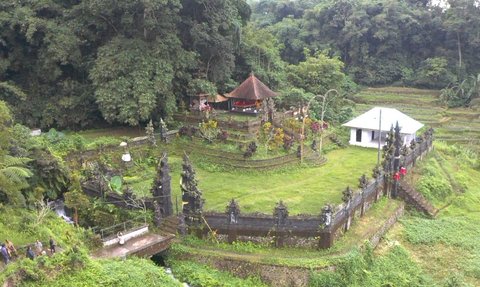 Bali dengan sejuta keindahannya masih menjadi primadona bagi wisatawan domestik maupun dunia. Bicara soal alamnya, tidak selalu tentang pantai. Surga wisata di Pulau Dewata masih banyak yang menarik untuk kunjungi. 