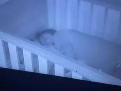 This Woman is Surprised that Her Baby Often Wakes Up at 2 AM, Shocked to Know the Reason